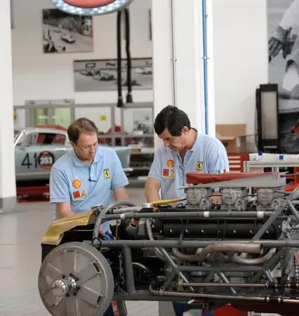 Ferrari Officine Classiche (6)